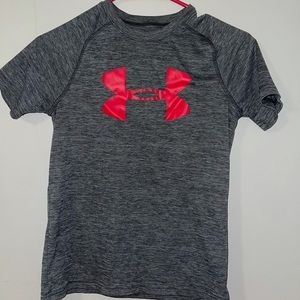 boys under armour tee
